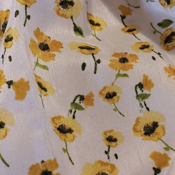 Shelby & Palmer Sunny Floral Dresz - Picture 15 of 16
